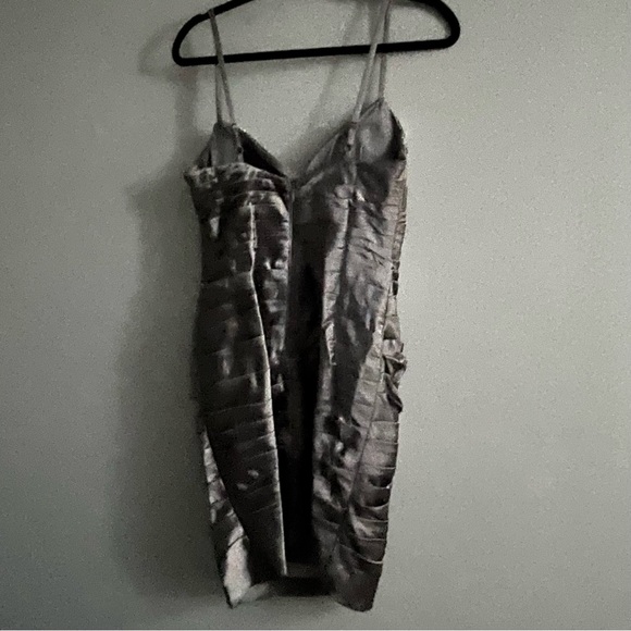 Adriana Papell gray sequin dress size 6 - Picture 3 of 7